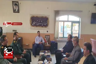 دیدار فرمانده سپاه ناحیه تویسرکان با فرماندار شهرستان