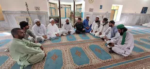 دیدار بسیجیان پیرسهراب با امام جمعه عورکی در هفته دفاع مقدس