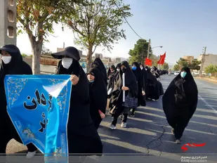 گلباران مزار شهدا در سمنان به مناسبت هفته دفاع مقدس+ عکس