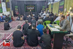 از برپایی دسته عزاداری تا توزیع اطعام در سرخه