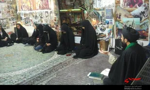 دیدار بسیجیان پایگاه محدثه بهار با خانواده شهید &laquo;طاووسی&raquo;
