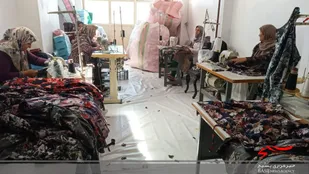 راه اندازی کارگاه تولیدی برای بانوان بسیجی در روستای امان آباد+تصاویر