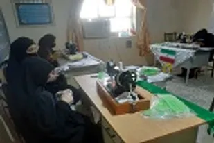 تولید ماسک توسط خواهران بسیجی سیب و سوران