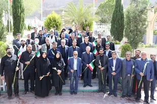 آیین تجدید میثاق دانشگاهیان با شهدا در جوار قبور شهدای مقاومت