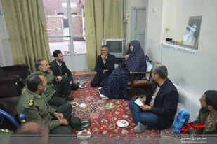 دیدار از خانواده شهیدان کچورستاقی ، حسین پور و سازی در زواره