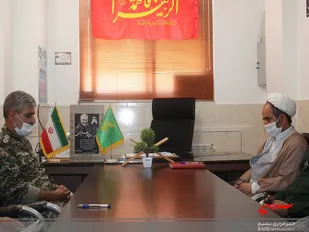دیدار مسئول نمایندگی ولی فقیه در ناحیه تیران و کرون از گردان 123 امام حسین(ع)