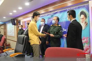 تجلیل از مدال آوران بسیجی چهاردهمین لیگ علمی پایا در قم