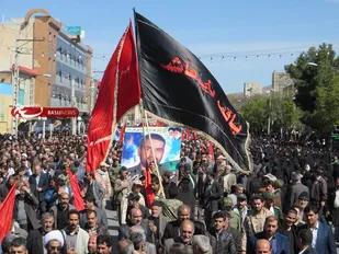 پیکر شهید&laquo;حیدر ابراهیم&zwnj;خانی&raquo; اولین شهید مدافع حرم ملایر تشییع شد