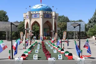 ۱۵۰۰بسته لوازم التحریر در بین دانش آموزان نیازمند زنجانی توزیع شد+تصاویر