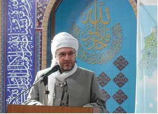 روحانیون مردم را به حضور در پای صندوق&zwnj;های رای تشویق کنند