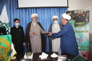 کاروان خادمین بارگاه مطهر رضوی به حوزه علمیه قزوین رسید