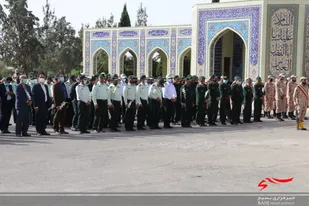 صبحگاه مشترک نیروهای نظامی و انتظامی در دامغان برگزار شد