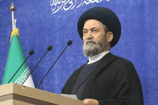 آیت&zwnj;الله عاملی: امارات مرکز توطئه علیه کشورهای عربی و اسلامی است
