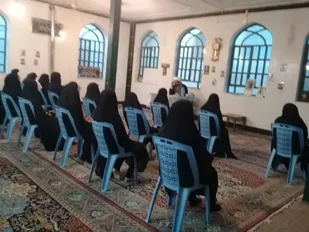 برگزاری مراسم روشنگری و آموزشی به مناسبت هفته عفاف و حجاب در میبد
