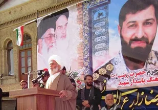 تجلیل و تکریم شهدا موجب تداوم انقلاب اسلامی است