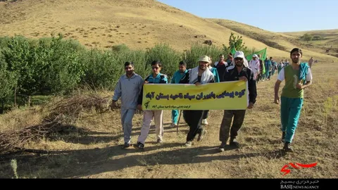 صعود جانبازان و آزادگان تهران به ارتفاعات تازه کند در بستان آباد