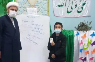 برگزاری کلاس جوانه های صالحین در پایگاه بسیج محمد رسول الله(ص)