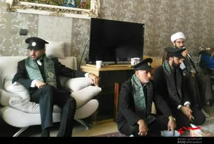 دیدار خادمین حرم امام رضا(ع) با جانباز ٧۵ درصد همدانی