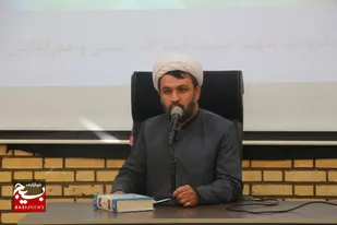حضور پرشکوه مردم در تشییع شهدای خدمت خط بطلان بر تبلیغات دشمنان زد