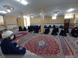 دیدار جمعی از خواهران بسیجی با امام جمعه شیروان