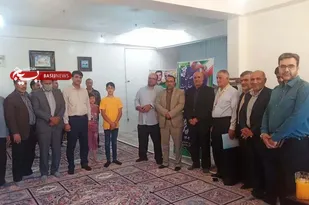 قهرمان جهان مدال طلایش را به خانواده شهید احمد قاسمی اهدا کرد