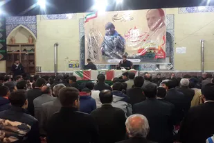مراسم وداع با پیکر مطهر شهید &laquo;بشیری&raquo; در مسجد صادقیه همدان
