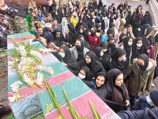 استقبال پرشور آشتیانی ها از کاروان شهدای گمنام
