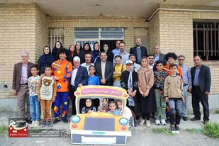 مهرورزی هیئت زینبیون به دانش آموزان روستای آب انبار قهاوند