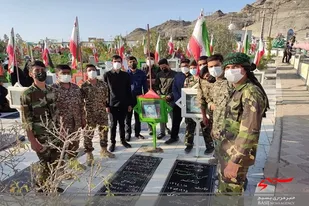 غبارروبی و عطر افشانی گلزار شهدای گمنام و انقلاب اسلامی