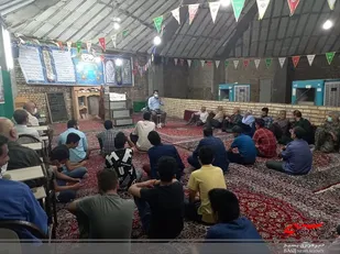جلسه روشنگری سیاسی با حضور رزمندگان و بسیجیان گردان 117 امام حسین (علیه السلام)