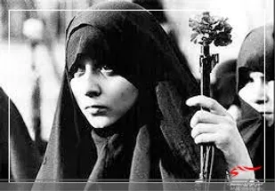 تبیین نقش زنان در انقلاب اسلامی و دفاع مقدس موجب خودباوری آن ها می شود