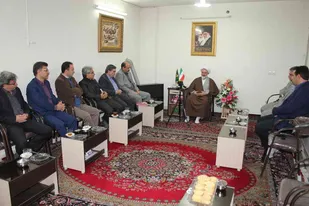 دولت دانشگاه آزاد اسلامی را رفیق خود بداند