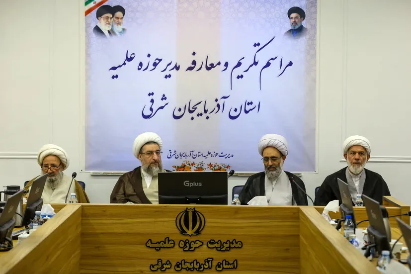 معیار واقعی در مکتب اسلام گره گشایی از کار و هدایت درست است