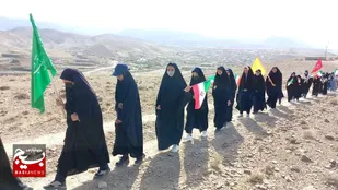 همایش&laquo;دختر ایران&raquo; و کوهپیمایی خواهران صالح آبادی در دفاع از حجاب و عفاف + عکس