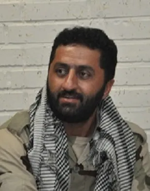 افرادی که سردرگم هستند و راه را نمی یابند با حضور در مناطق جنگی راه خود را پیدا می کنند