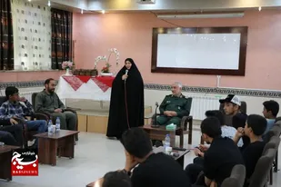 نشست صمیمی فرزندان کارکنان سپاه انصارالرضا علیه&zwnj;السلام خراسان جنوبی با سردار مهدوی