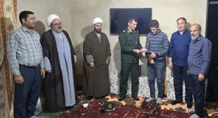 تجلیل فرمانده حوزه بدر سپاه اسکو از رتبه برتر کنکور
