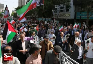 حمایت تمام&zwnj;قد نمازگزاران مشهدی از وعده صادق+ فیلم و تصاویر
