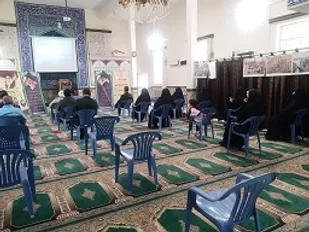 نشست فصلی معاون فرمانده ناحیه مرکزی یزد با اعضای حوزه نرجس خاتون برگزار شد