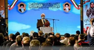 دشمن یک چهره سیاه از نظام ایران اسلامی به تصویر می&zwnj;کشد