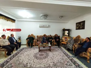 تکریم خانواده های شاهد و ایثارگر عمل به سیره شهدا است