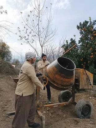 تصاویر/ اردوی جهادی با حضور طلاب مدرسه علمیه شهید امیری بندپی در مناطق کم برخوردار بابل