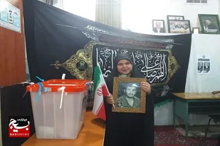 طرح &laquo;لبخند عشق&raquo; در حاشیه انتخابات 15 تیر در سرخه برگزار شد