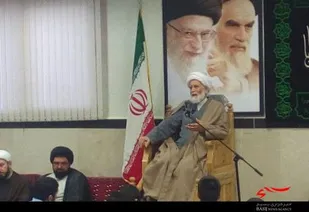 مطالعه نکردن تاریخچه قبل از انقلاب یکی از غفلت&zwnj;های ماست/ روحانیت مغز متفکر جامعه است