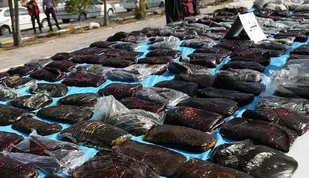 کشف دو محموله مواد مخدر در مهریز یزد