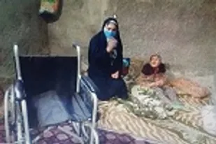 اهدای ویلچر به نیازمندان شهرستان نیمروز