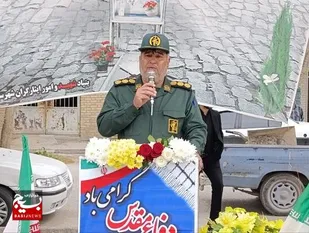 عطرافشانی گلزار شهدای شیروان به مناسبت هفته دفاع مقدس