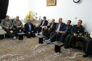 دیدار با 3 خانواده&zwnj; شهید به مناسبت سالروز آزادسازی خرمشهر در همدان