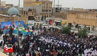جشن 44سالگی انقلاب درخرمشهر با اجرای سرود سلام فرمانده برگزار شد.