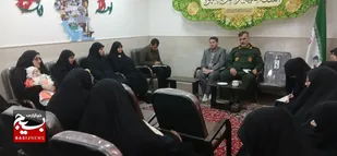 نشست بصیرتی با موضوع دستاورد های انقلاب اسلامی در حوزه حضرت مریم (س) برگزار شد